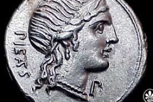 Римская серебряная монета 108–107 гг. до н. э, на которой впервые отчеканили изображение Пиетас