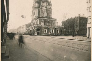 Церковь Успения Божией Матери на Покровке. Фотография, датируемая 1930-1935 гг.